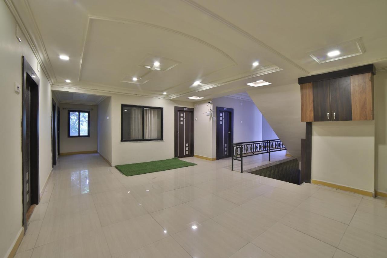 Jāmnagar Oyo 41929 Hotel Loyal Residency المظهر الخارجي الصورة