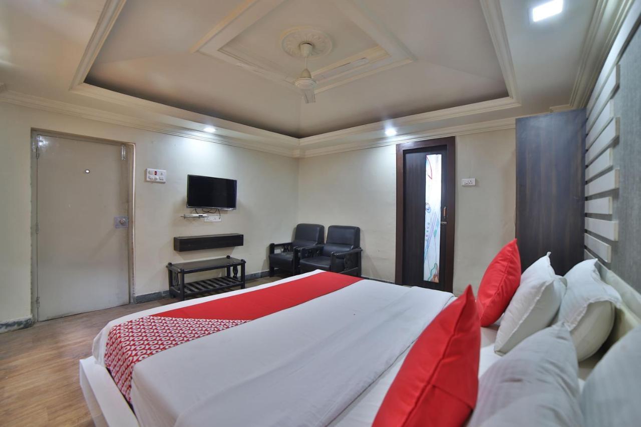 Jāmnagar Oyo 41929 Hotel Loyal Residency المظهر الخارجي الصورة