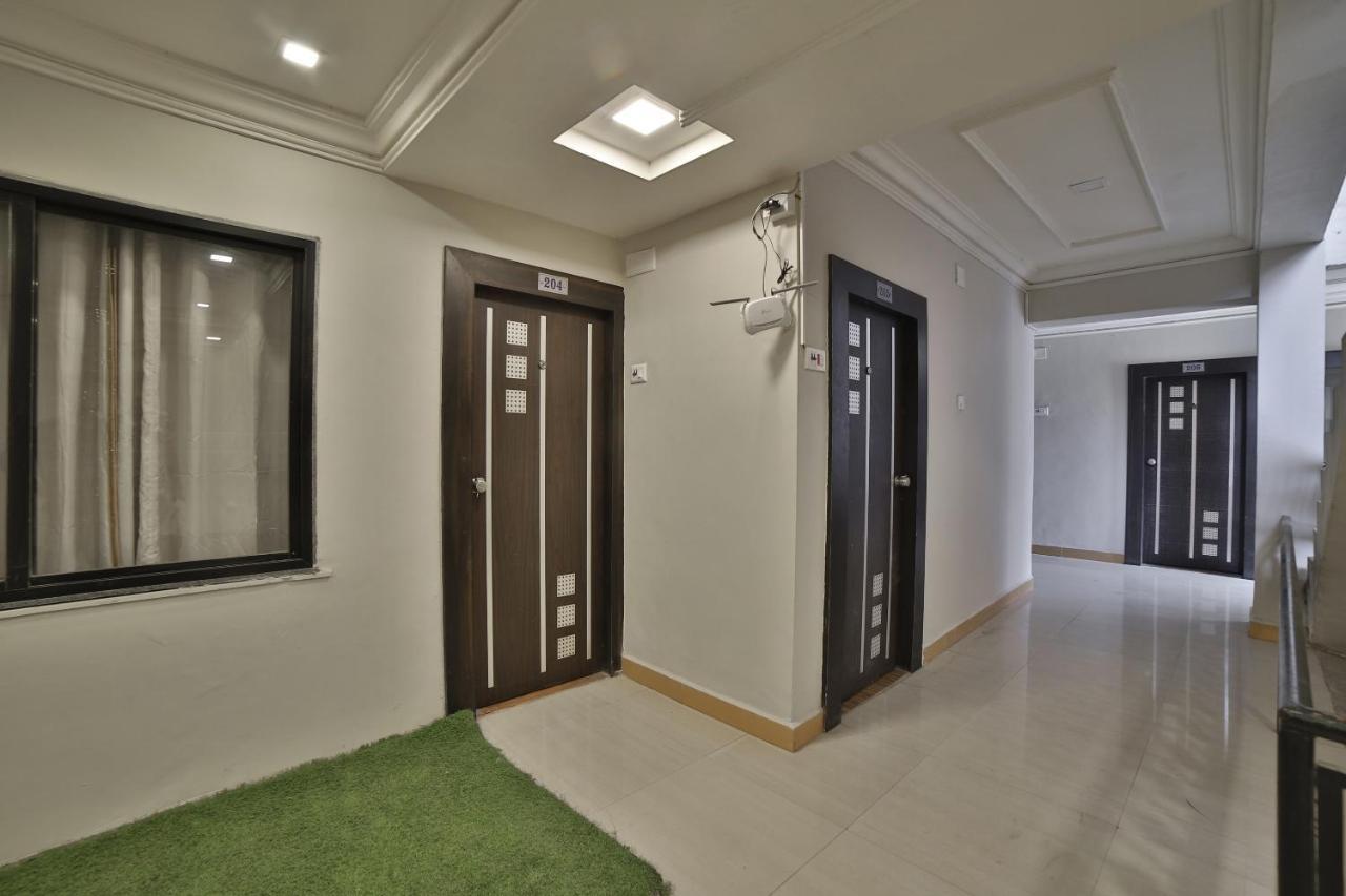 Jāmnagar Oyo 41929 Hotel Loyal Residency المظهر الخارجي الصورة